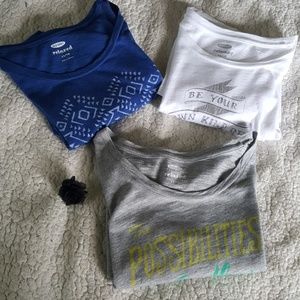 3 relaxed fit Old Navy tees